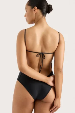 Cabo String One Piece Black