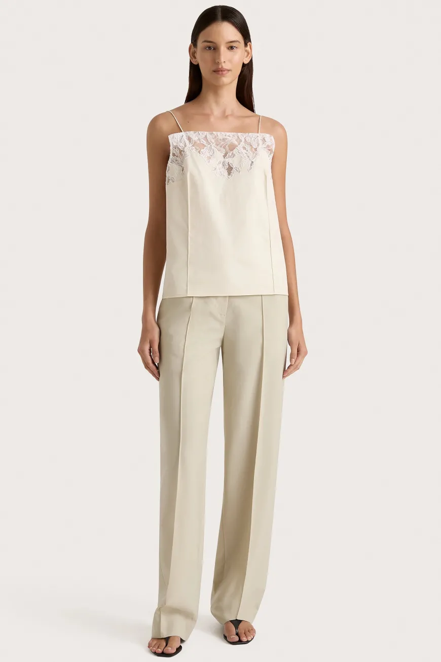 Etienne Top Off White