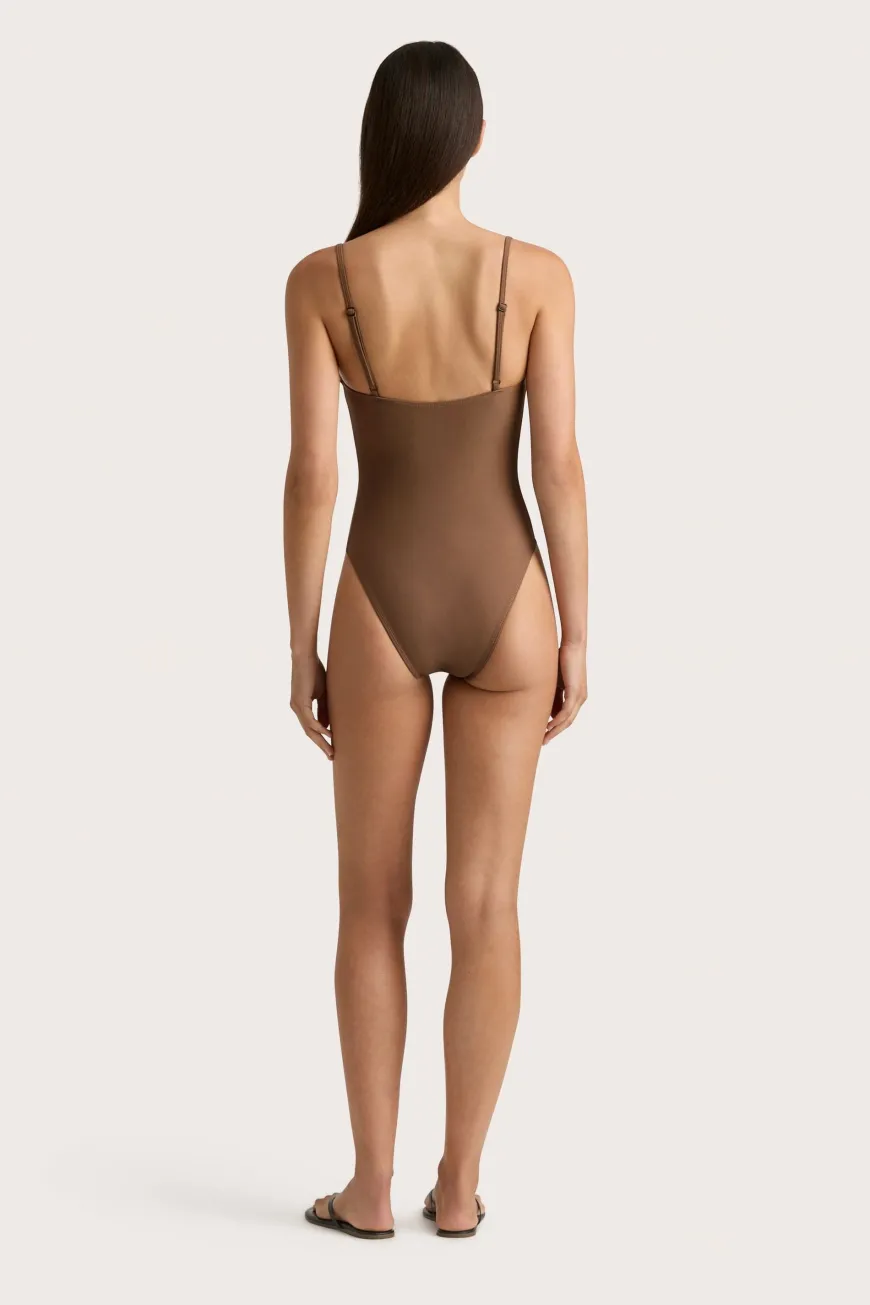 Gabriela One Piece Cocoa