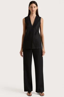 Lulea Wrap Vest Black