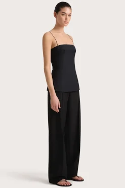 Ostano Top Black