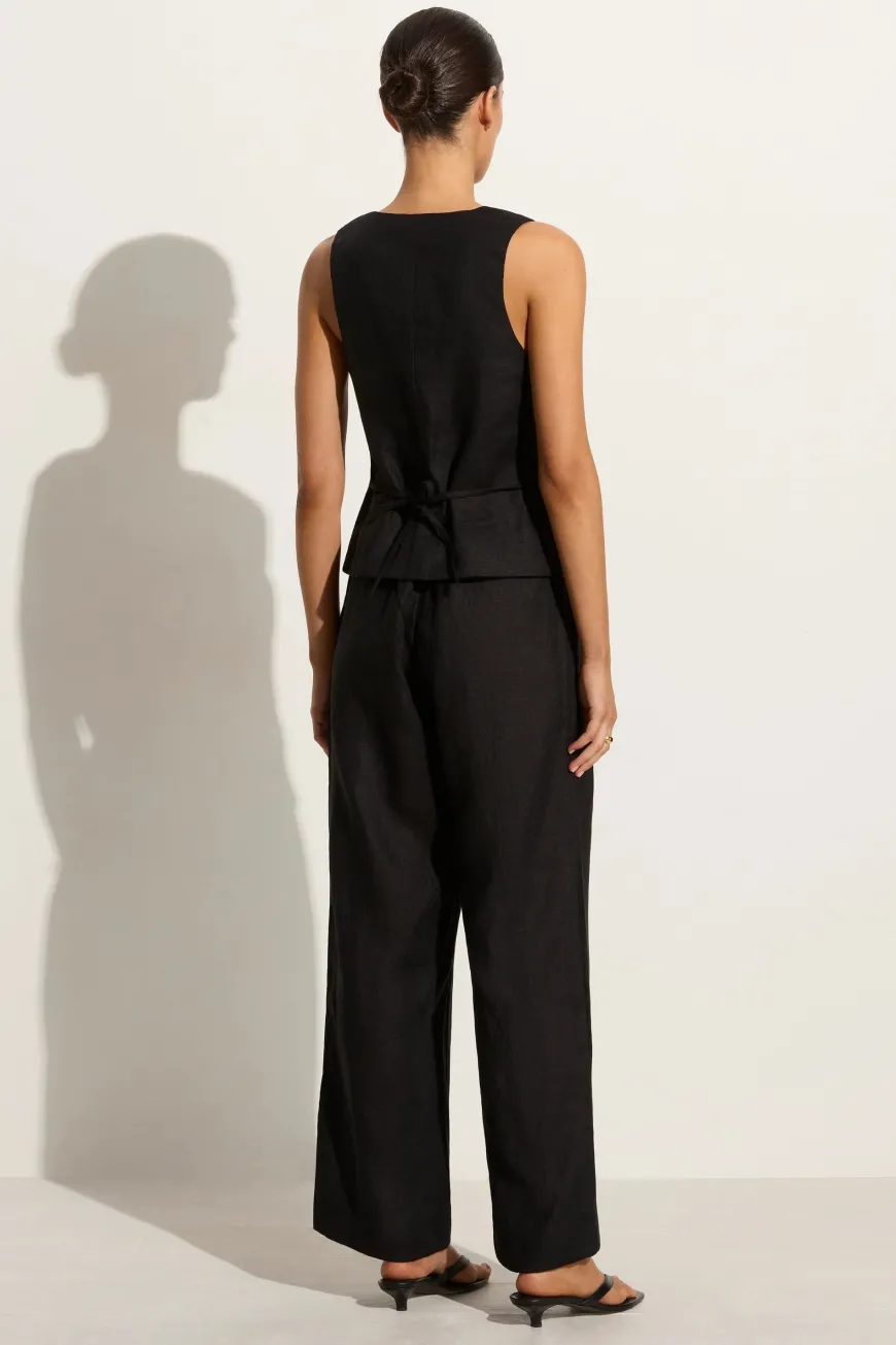 Stanze Vest Black